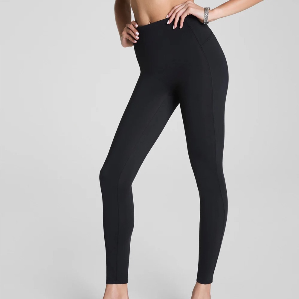 SPANXshape™ Scuba Legging - inseam tall - Picture 4 of 5